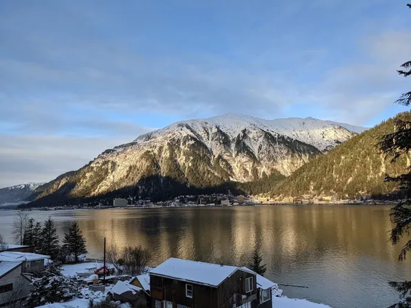 2300 Old Lawson Creek Rd APT B3, Douglas, AK 99824