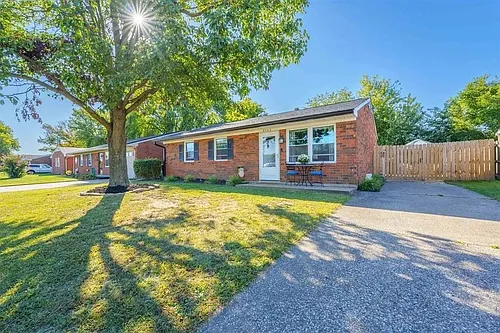 2432 Tamarack Rd Photo 1