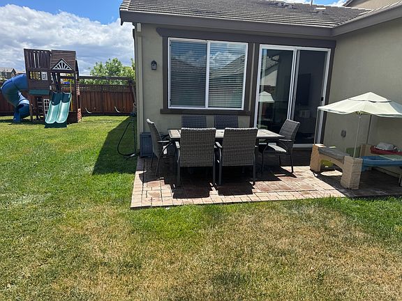 3rd image of 2329 Middlebury Dr