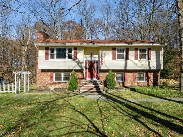 21 Elm Tree Rd, Vernon Twp., NJ 07422