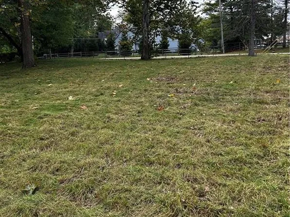 4554 Vineyard Rd, Toledo, OH 43623
