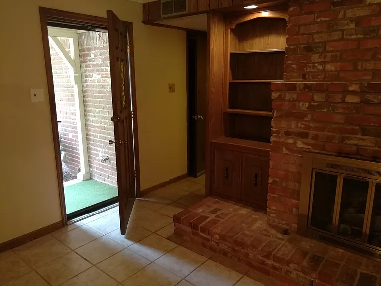 5604 Gordon Ln — Photo 6