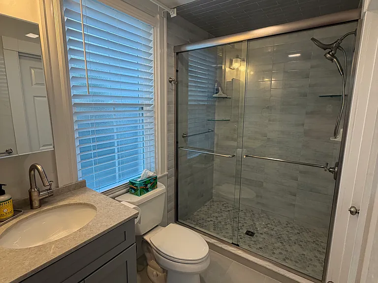 37 Basset St #1B — Photo 7