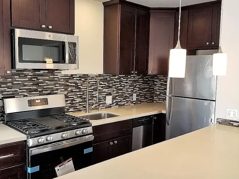 5261 E The Toledo #7 — Photo 1