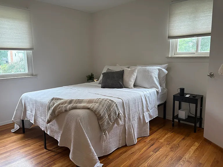 2758 Hawks Ave — Photo 9
