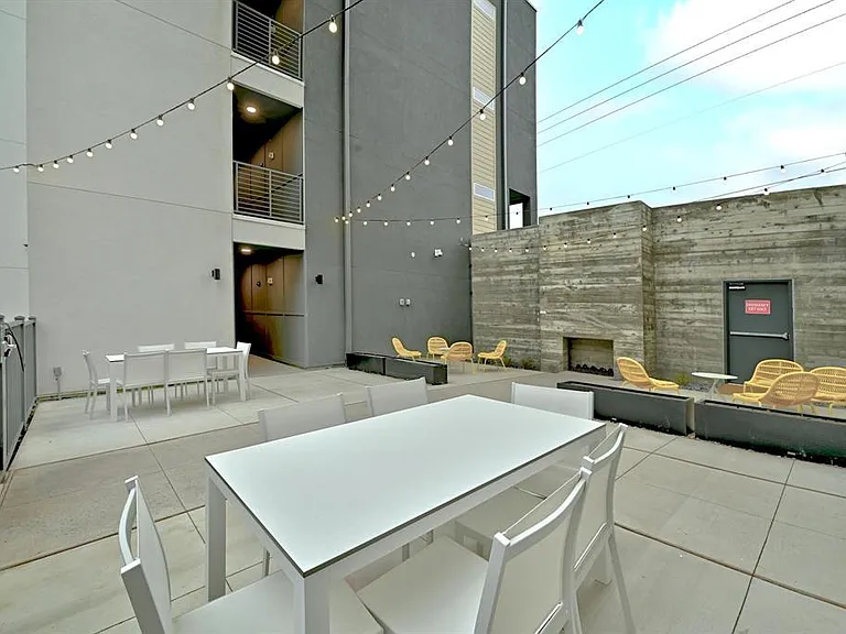 4801 Springdale Rd #2010 — Photo 27