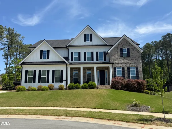 113 Amberwing Ct, Holly Springs, NC 27540