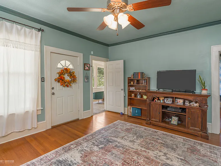 403 Boulevard St — Photo 21
