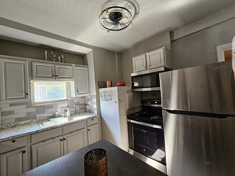 203 Carolina St #2 — Photo 1