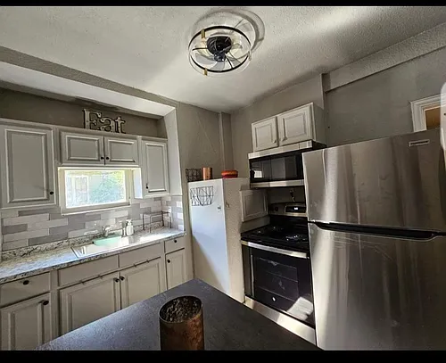 203 Carolina St #2 Photo 1