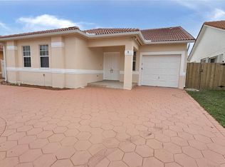 9002 NW 146th Ter, Miami Lakes, FL 33018