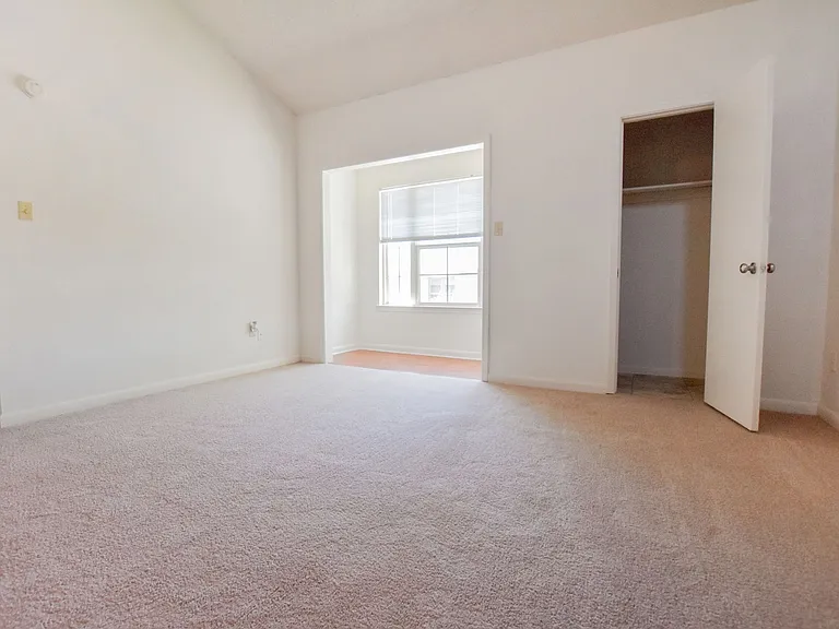 1441 Lake Ave. — Photo 16