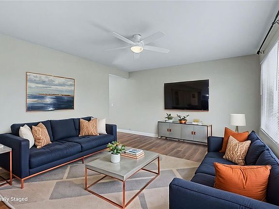 4th image of 2619 Keenan Ave