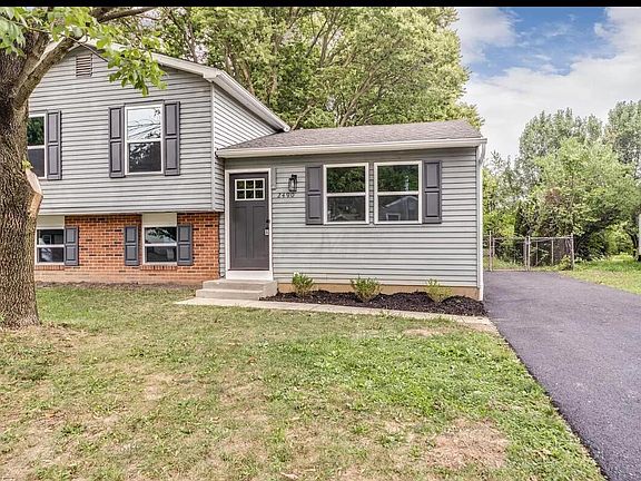 2nd image of 2490 Willow View Ct