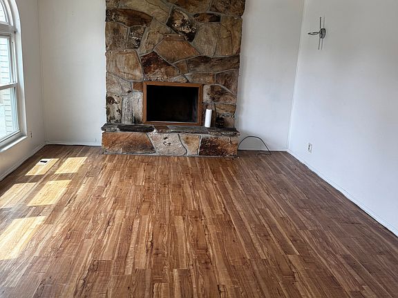 5th image of 2284 W Zions Dr S