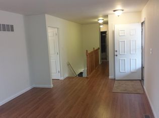 282 Village Creek Dr, Ballwin, MO