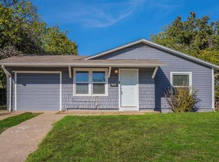 5208 Curzon Ave, Fort Worth, TX 76107