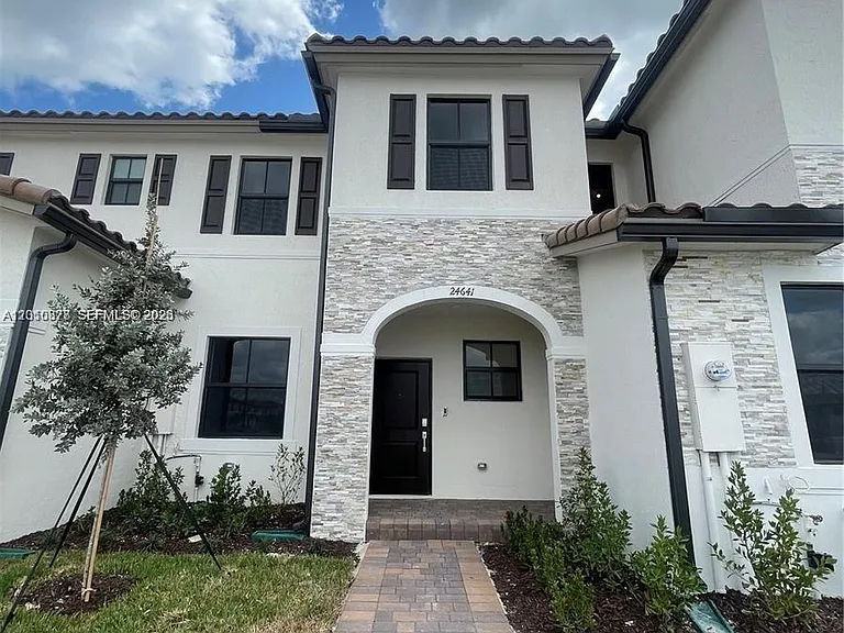 24641 SW 117th Path #24641 — Photo 1