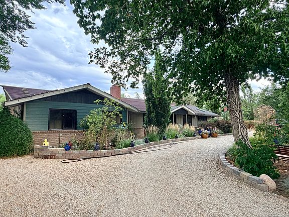2nd image of 3910 Nut Tree Ln
