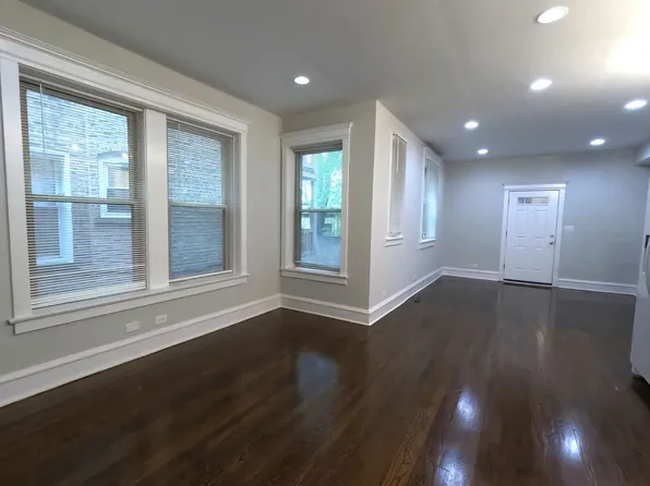 808-810 W Cuyler Ave #1, Chicago, IL 60613