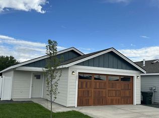 949 NE 11th St, Hermiston, OR 97838