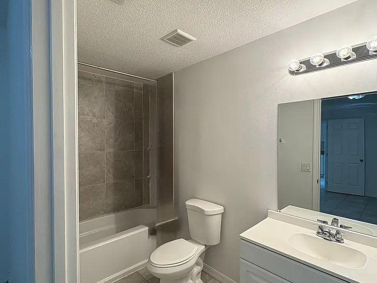 2585 89th Ct — Photo 9