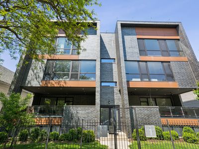 3032 W Lyndale St #2W, Chicago, IL, 60647