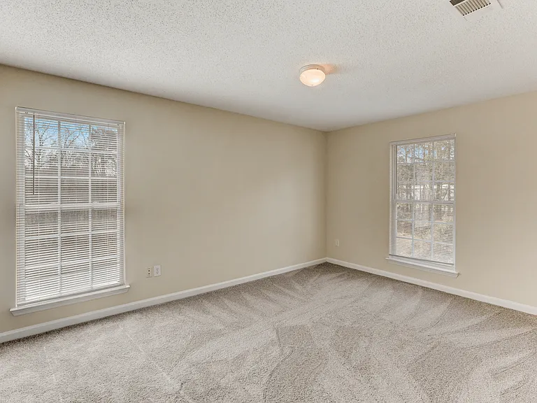 Forest Glen Apartments — Photo 27