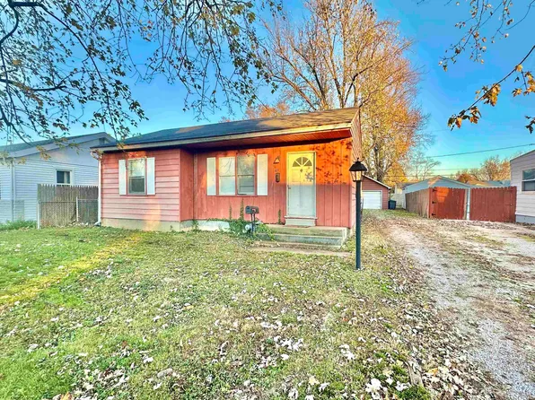 821 N Lincoln Park Dr, Evansville, IN 47711