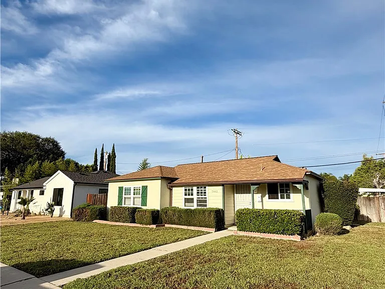 7002 Aura Ave — Photo 5