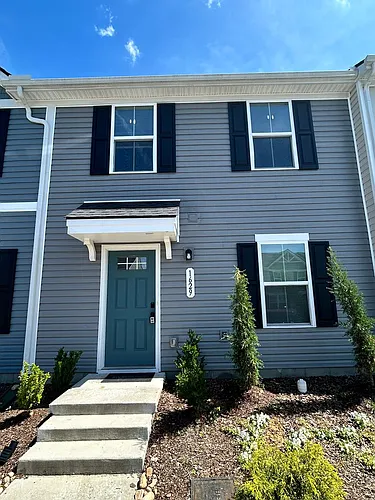 1629 Mountain Ash Ln Photo 1
