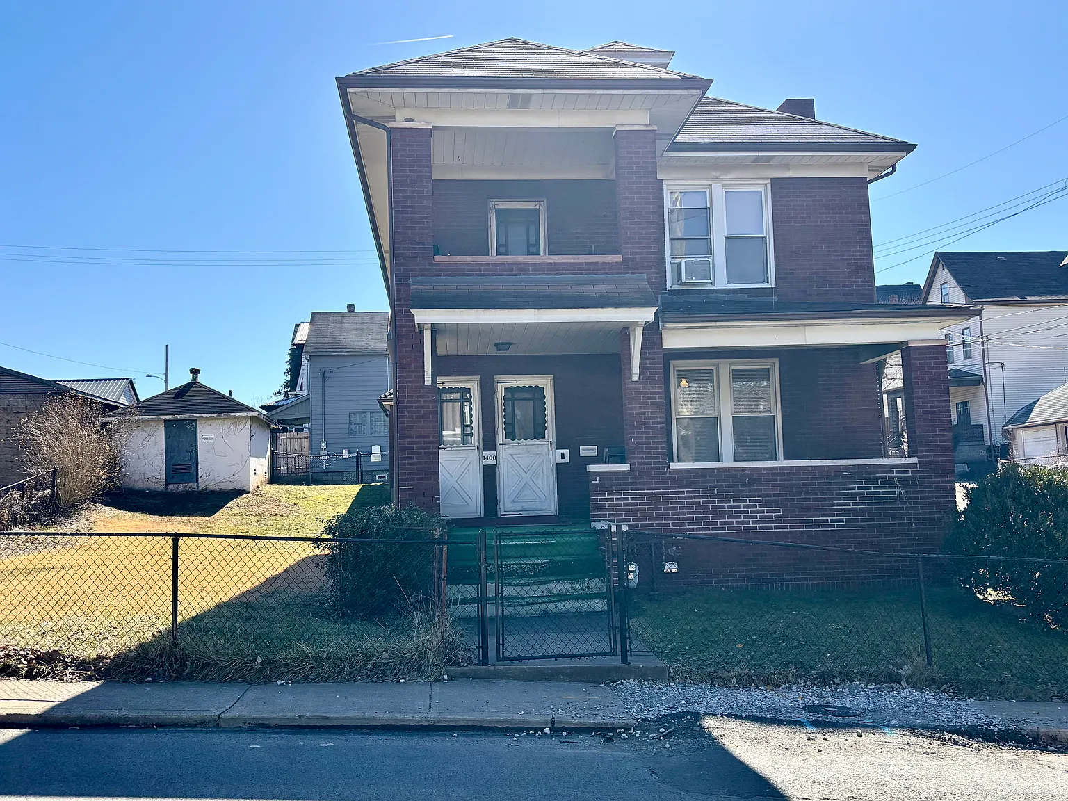 2 bed, $1,050 — Photo 1