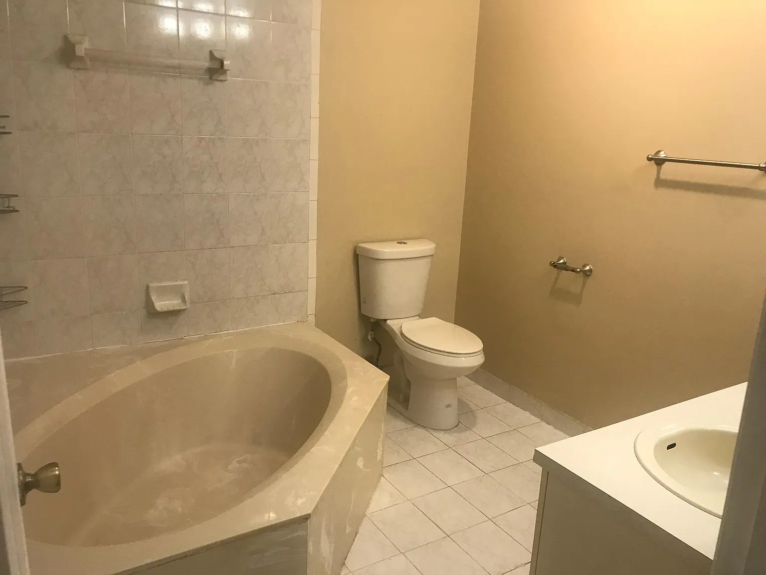 2 bed, 2.5 bath, 1260 sqft, $2,575 — Photo 4