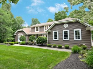 8245 Eagle Ridge Dr, Concord Township, OH 44077