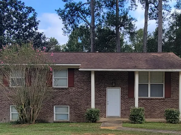 520 Northwood Dr, Ozark, AL 36360