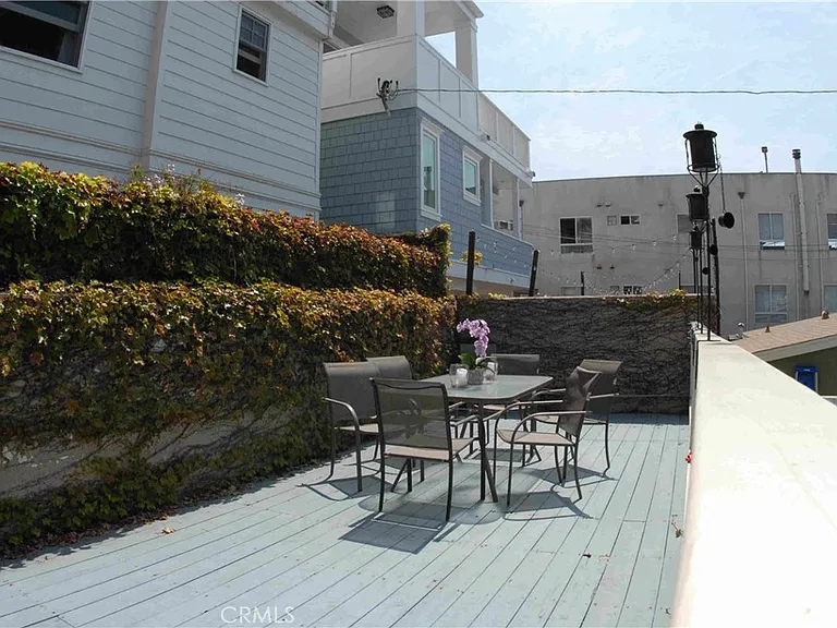224 Bayview Dr #224 — Photo 9