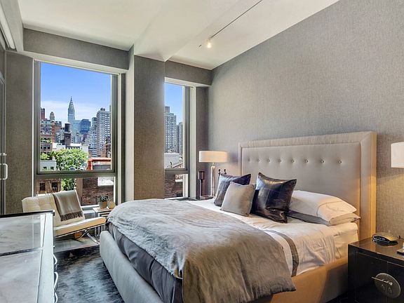 5th image of 90 Lexington Ave APT 6A
