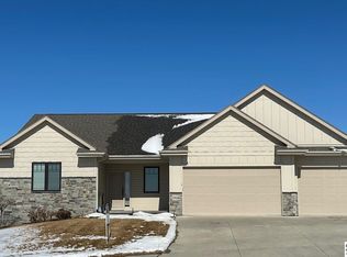 17624 Frances St, Omaha, NE 68130