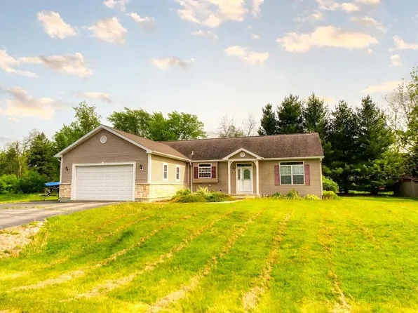 N1525 Overlook CIRCLE, Pell Lake, WI 53157