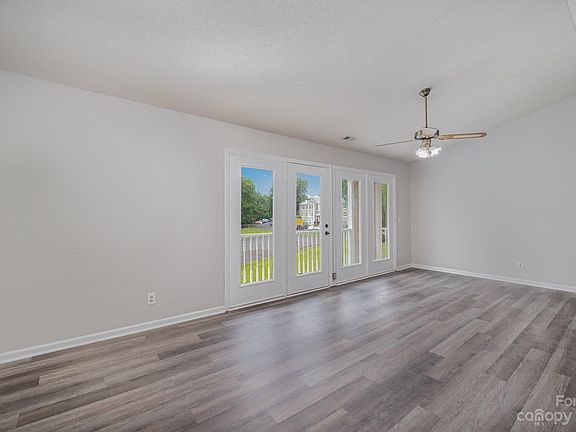 2nd image of 6143 Meadow Rose Ln #J