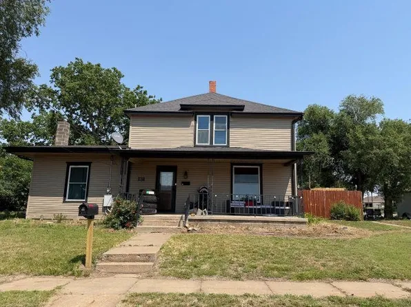 131 Spruce Ave, Minneapolis, KS 67467