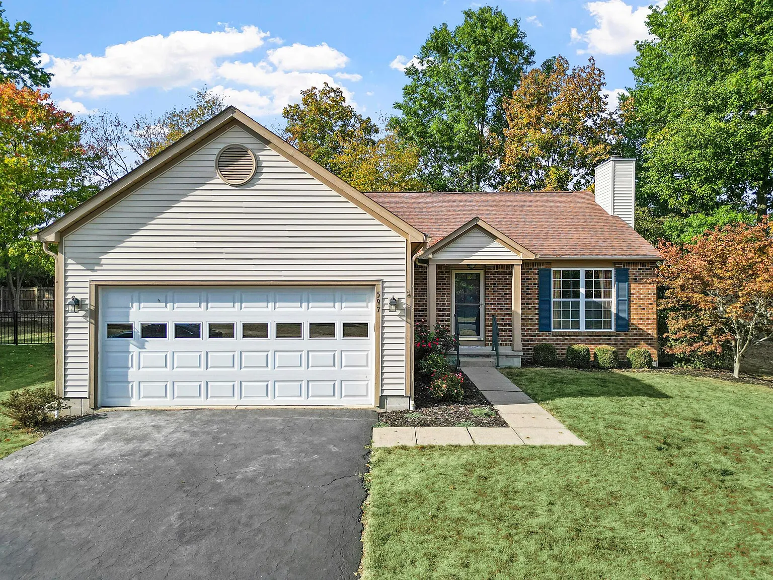 597 Thistle Dr photo 1