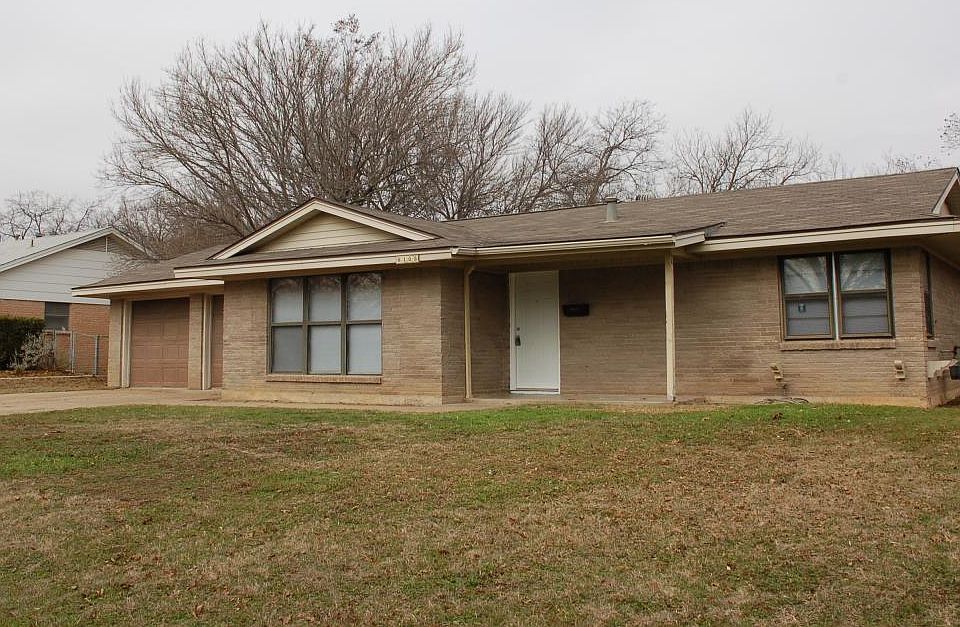 1st image of 8108 Redwood Dr