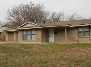 8108 Redwood Dr, Benbrook, TX 76116