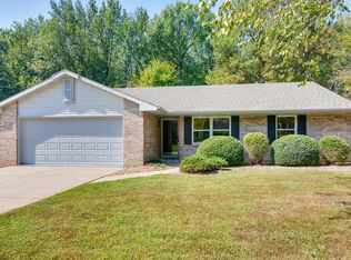 5755 Spring Corner Rd, Newburgh, IN 47630