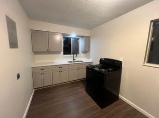 2442 S 7th St #613, Ironton, OH 45638