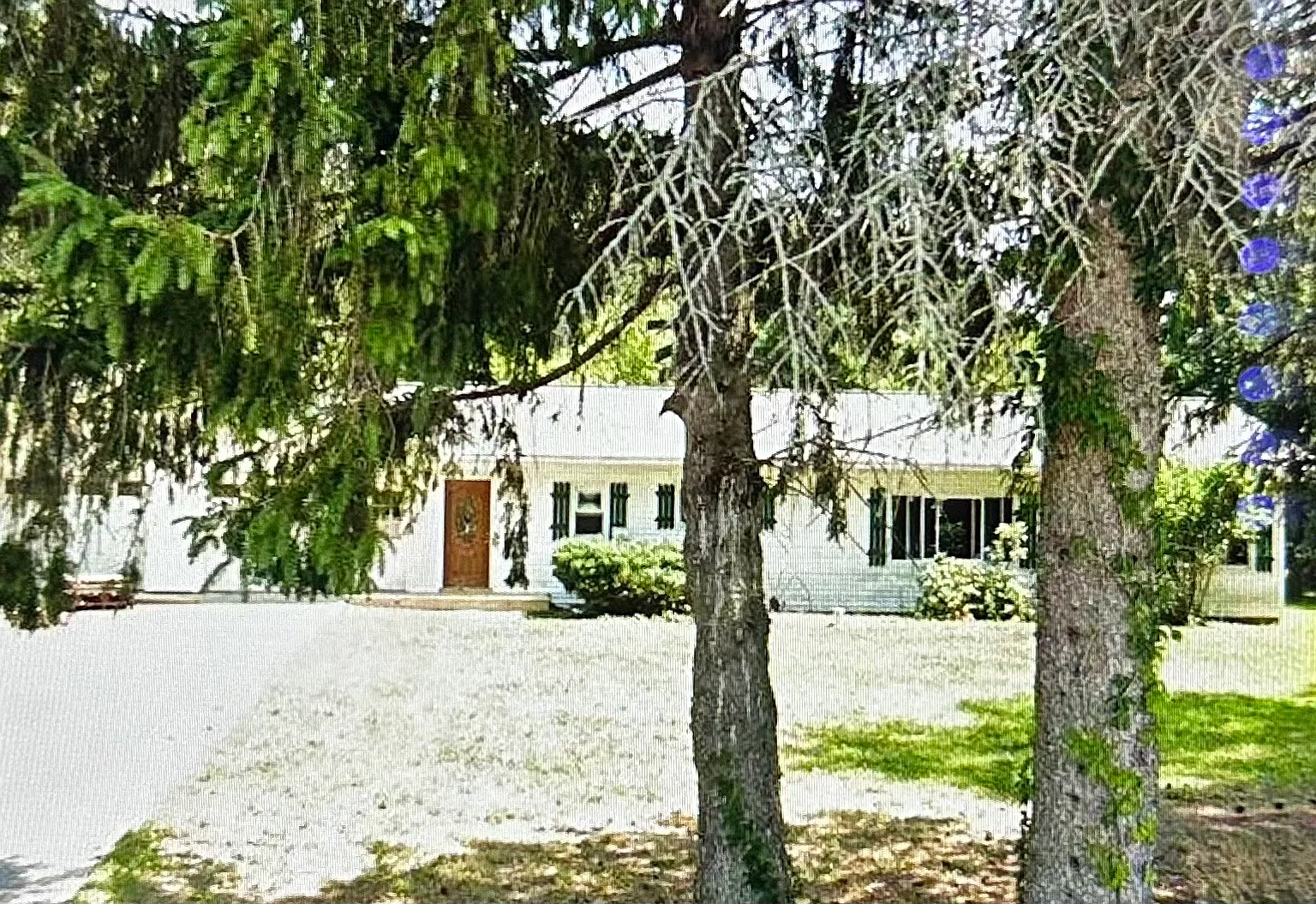 3 bed, 1.5 bath, $1,600 — Photo 1