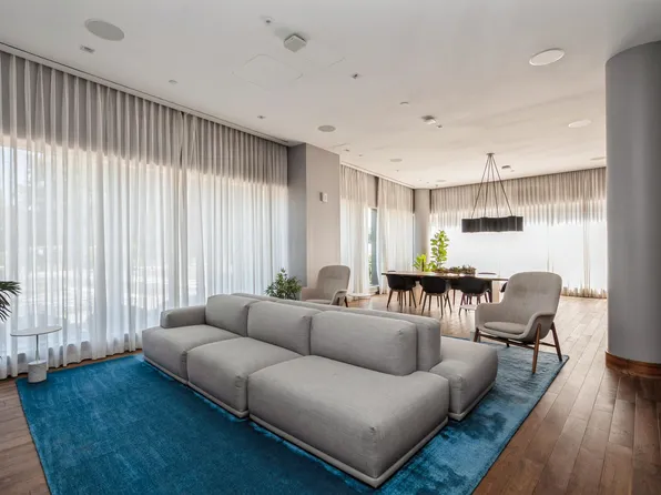 75 Park Lane South image 28 of 39