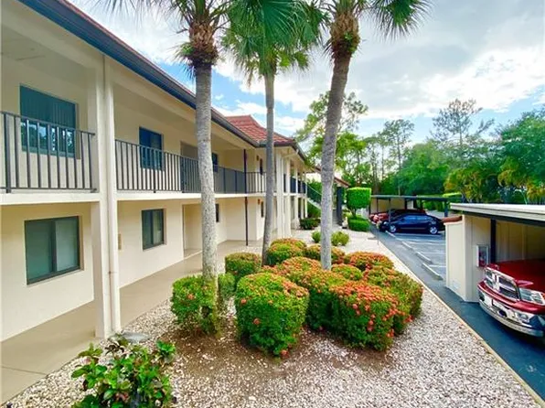 4955 Pepper Cir #B-204, Naples, FL 34113