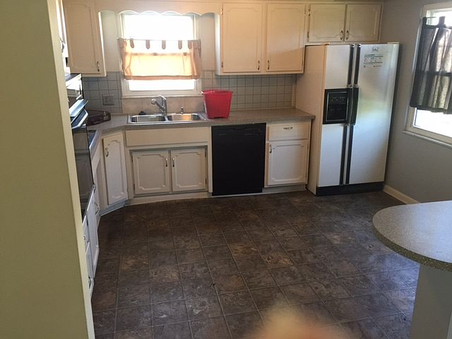 2nd image of 1548 Striebel Rd